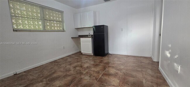 Foto del edificio - 201 SW 30th Ct