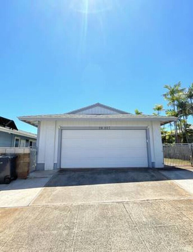 94807807 Kime St, Waipahu, HI 96797 House Rental in Waipahu, HI