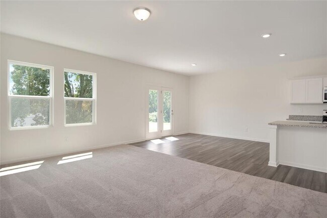 Foto del edificio - 371 Greenwalk Pl
