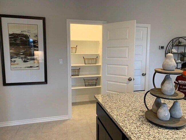 Building Photo - 2545 Pecan Island Dr