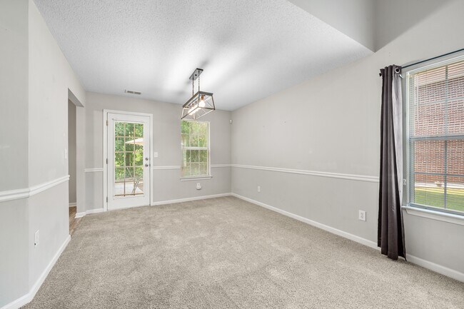 Building Photo - 110 Bellington Dr