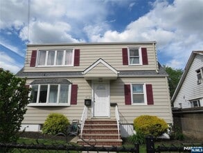 Building Photo - 838 Paulison Ave