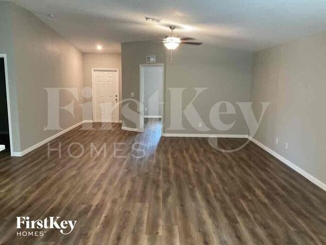 Building Photo - 21102 Halden Ave