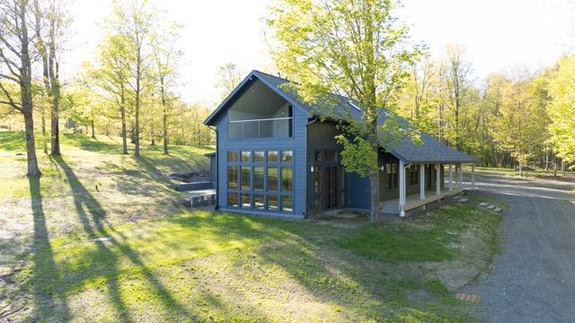 Foto del edificio - 323 Haddock Hill Rd