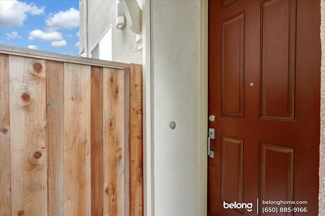 Foto del edificio - 8536 Portside Way