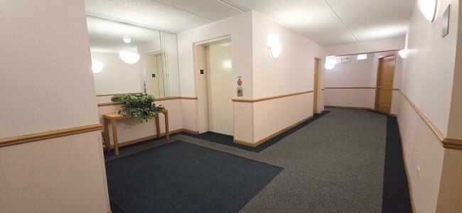 Building Photo - 6430 W Berteau Ave