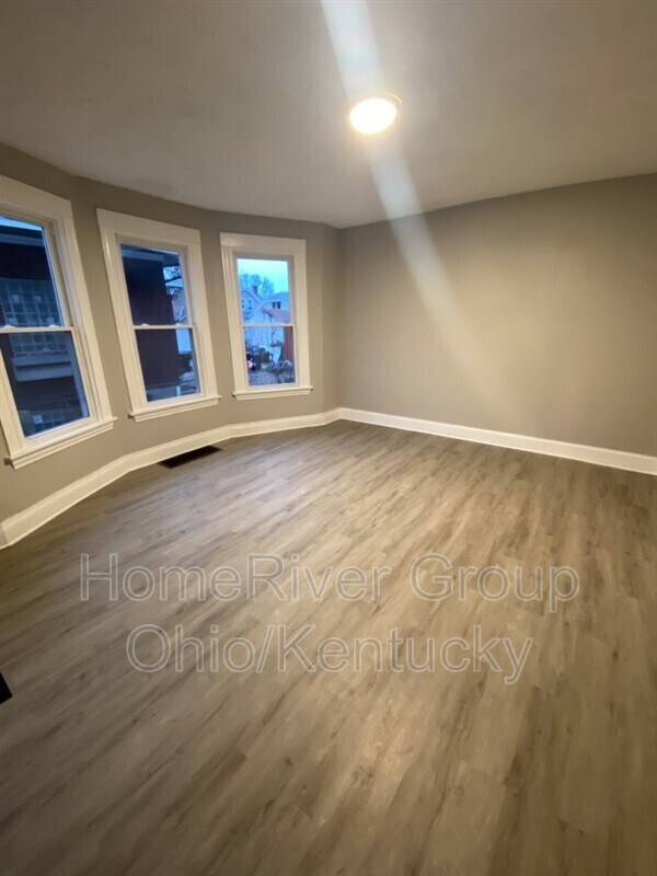 Building Photo - 1409 California Ave