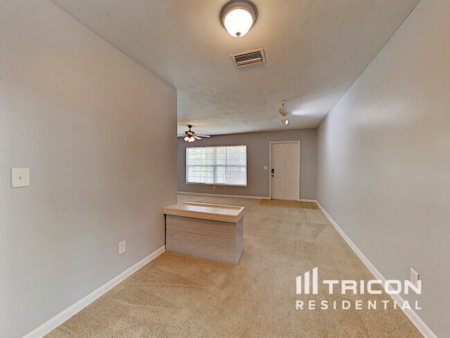 Foto del edificio - 1701 Audrey Dr