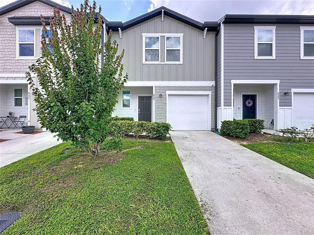 Primary Photo - 927 Reserve Pl