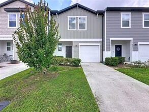 Building Photo - 927 Reserve Pl