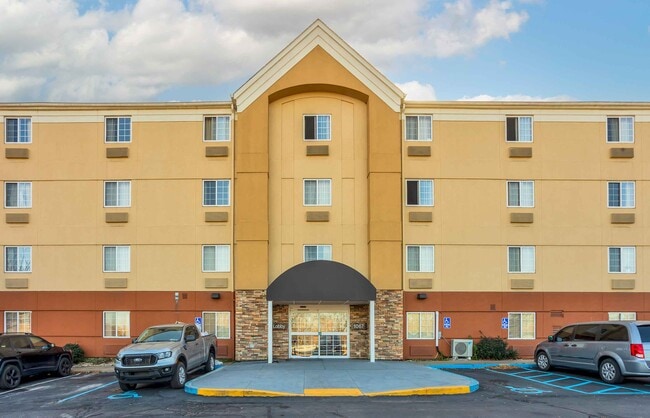 Building Photo - Furnished Studio-Wilkes-Barre - Hwy. 315