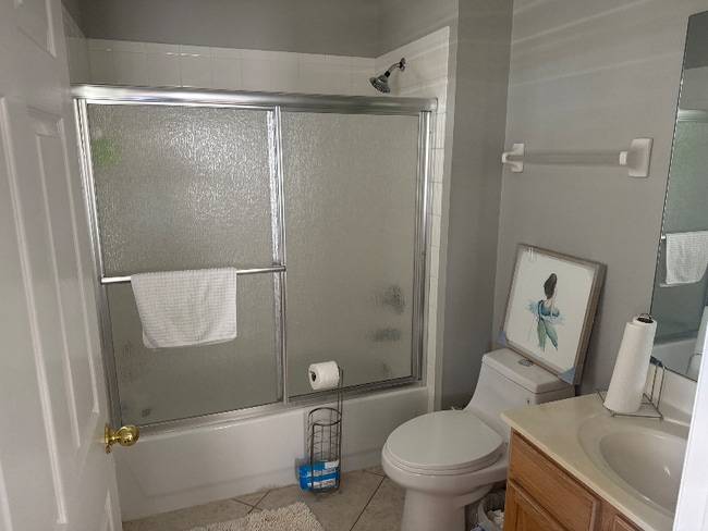 Foto del edificio - 1555 Harrier Dr