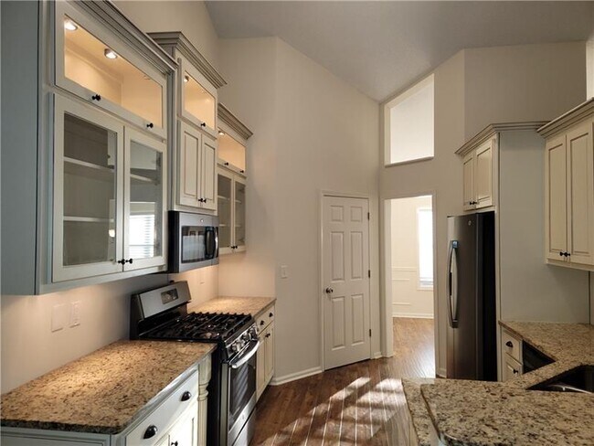 Building Photo - 5762 River Side Walk