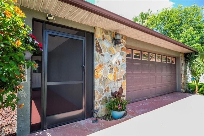 Building Photo - 1302 Georgetowne Cir