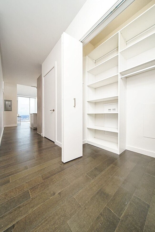 Foto del edificio - Stunning 505 Condo!