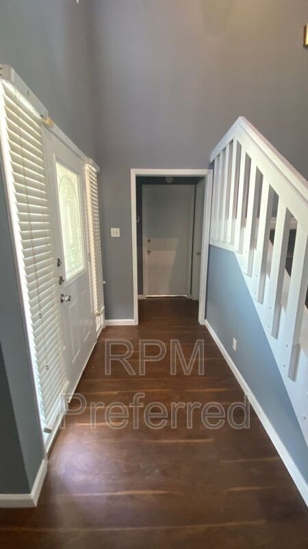 Foto del edificio - 3615 Windbriar Ct