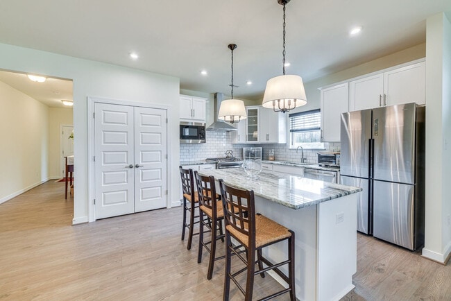 Foto del edificio - 1706 Mainsail Ln