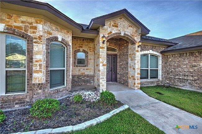 Building Photo - 2962 Presidio Cir