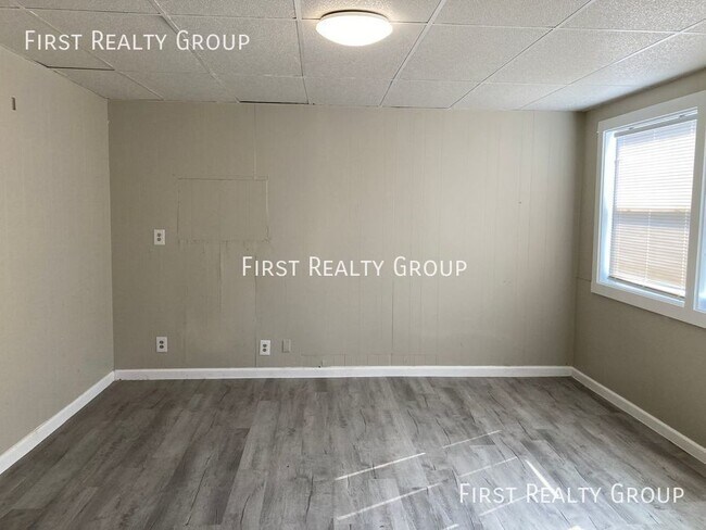Building Photo - 3 Bedroom 1 Bath home for rent in Franklin...