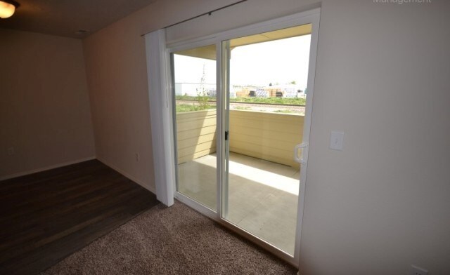 Building Photo - 16450 North Caddie Lane