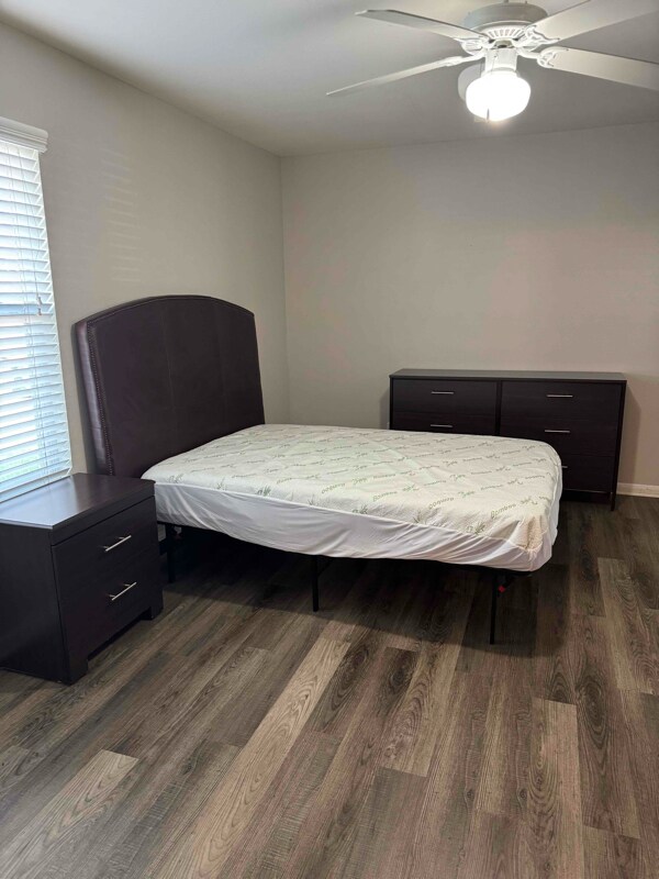 Foto del edificio - 23254 High Point St