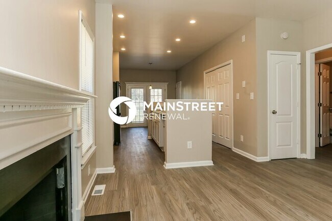 Building Photo - 3 Bedroom Pet-Friendly Home in Atlanta, GA with Main Street Renewal
