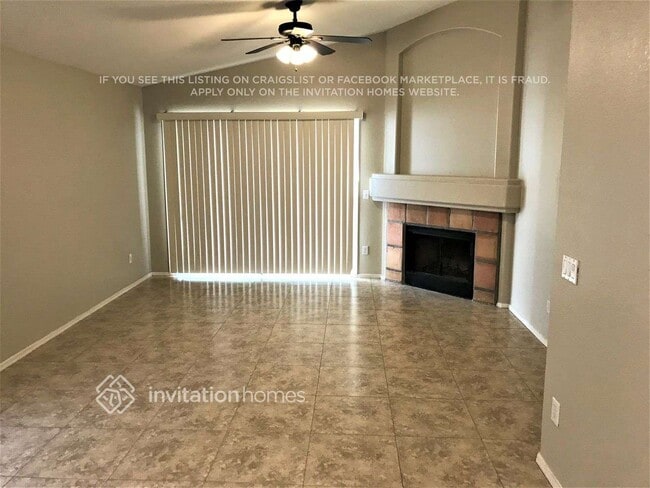 Building Photo - 1391 E Gary Dr