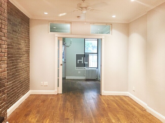 Building Photo - 2ND AVE.