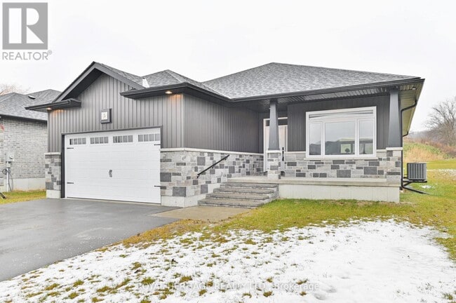 Building Photo - 5 Schmidt Way