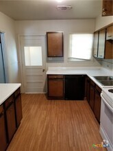 Building Photo - 106 Riviera Dr