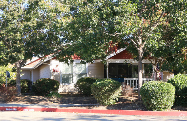 Building Photo - Comfrey Senior Apartments