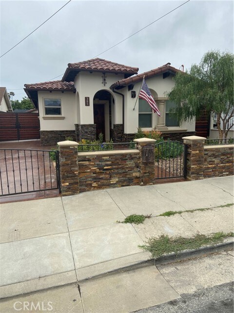 Foto del edificio - 385 W 19th St