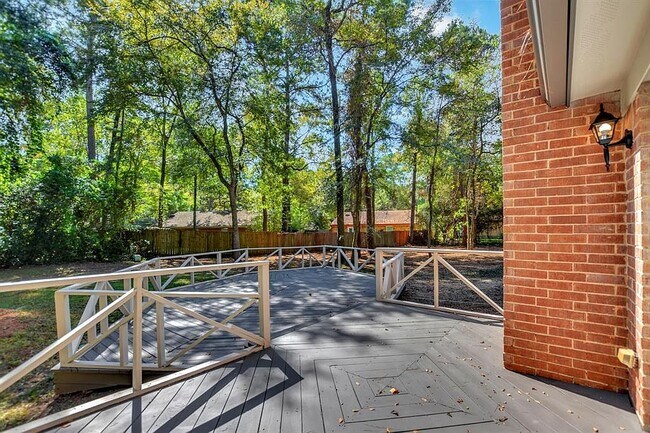 Building Photo - 34 N Circlewood Gln