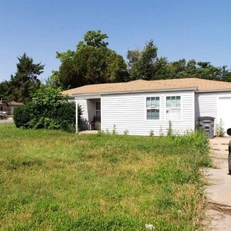 Building Photo - 2701 SW G Ave