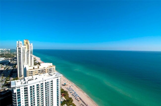 Building Photo - 17201 Collins Ave