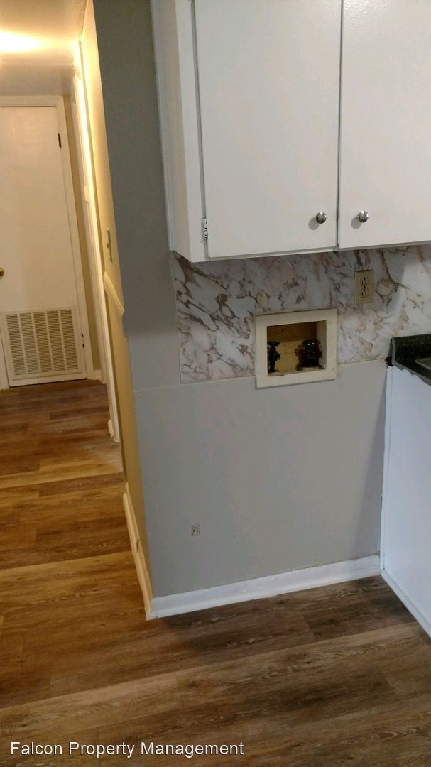 Foto del edificio - 2 br, 1 bath House - 6510 Lower Dixie Lake...