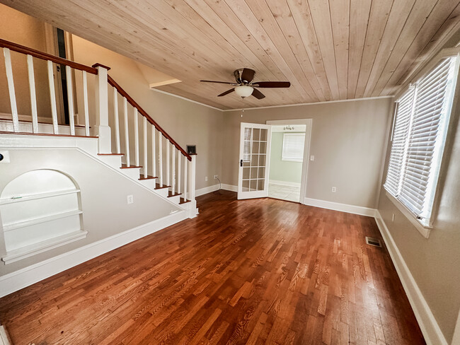 Living Room - 212 Brookdale Ave