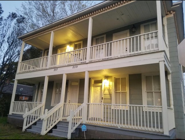 Foto del edificio - 259 Chautauqua Ave