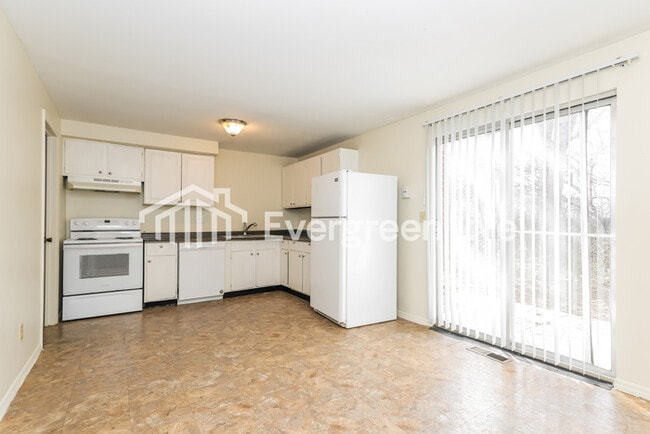 Building Photo - 7959 Mt Hood