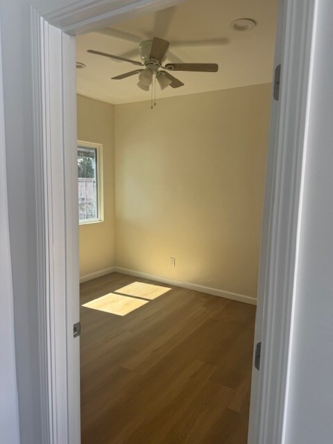 Foto principal - 230 W 43rd Pl