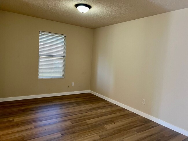 Foto del edificio - Maned