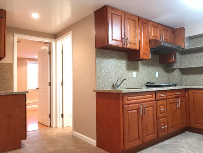 Building Photo - 271 Westridge Ave