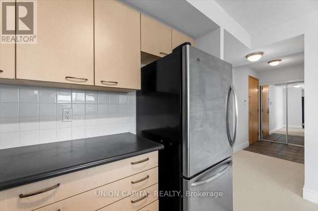 Photo du bâtiment - 62-362 Suncrest Blvd
