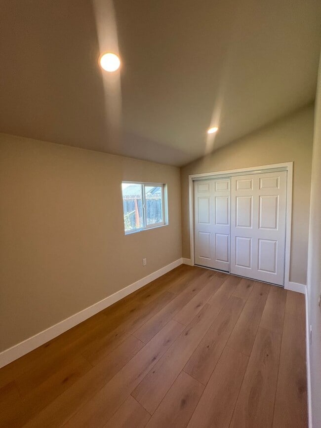 Foto del edificio - Renovated 2 Bed 1 Bath Home