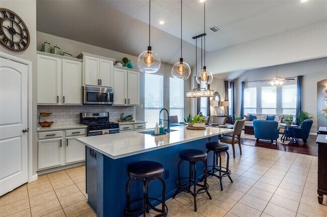 Foto del edificio - 3208 Thicket Dr