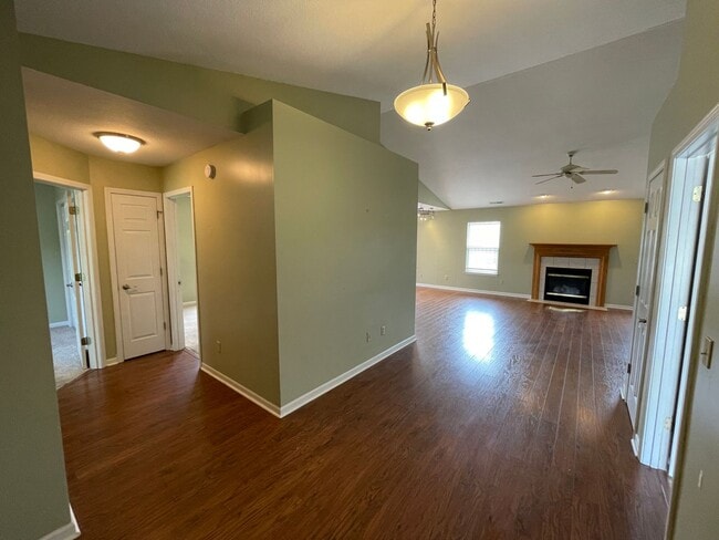 Building Photo - 8427 Burnt Ember Pl