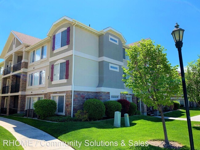 Building Photo - 3 br, 2 bath House - 123 N. 1120 W. #104