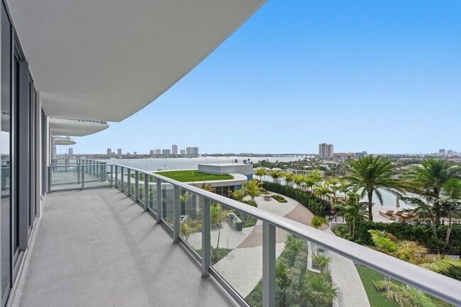 Foto del edificio - 220 Lake Shore Dr