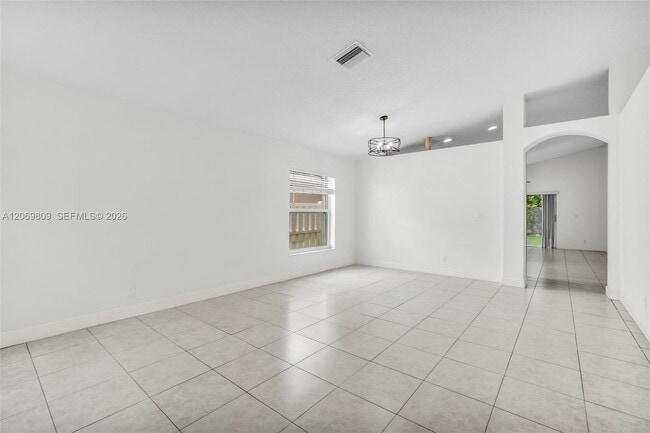 Building Photo - 2230 NW 145th Ave