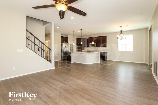 Foto del edificio - 10242 W Levi Dr